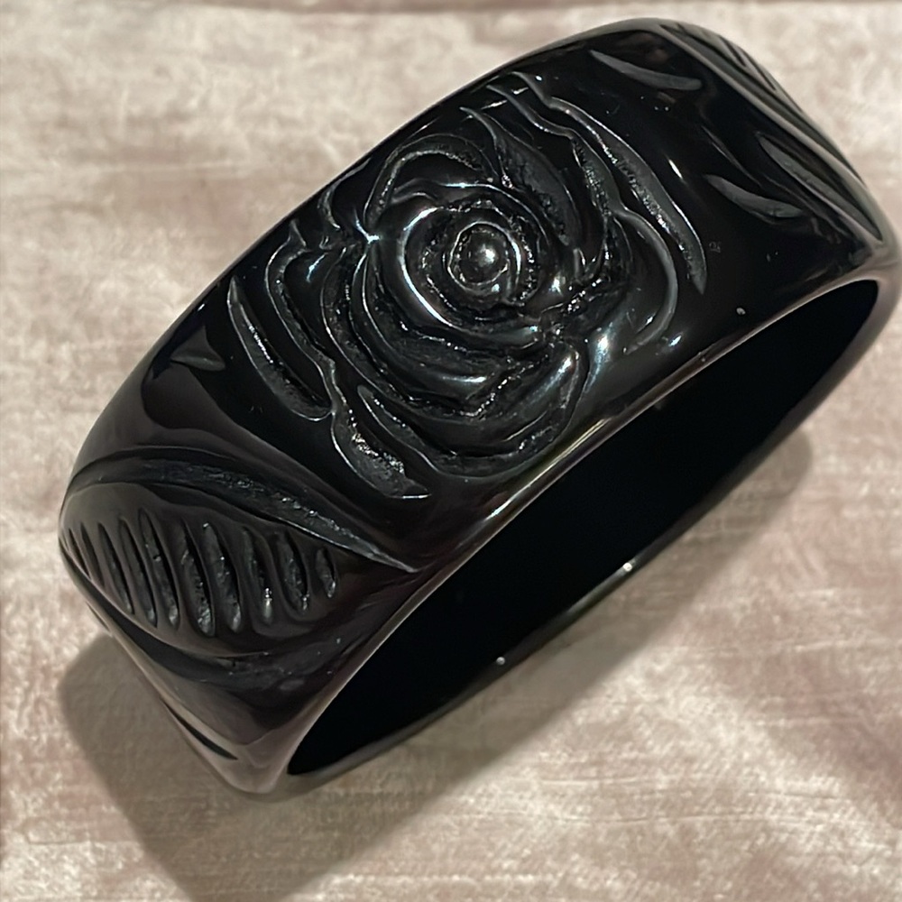 Vintage Black Carved Rose Bangle Bracelet 7-8” - Picture 7 of 7